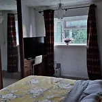 Pleasant Lodge